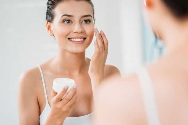 Осень: как ухаживать за кожей в домашних условиях и зачем идти к косметологу. Косметические процедуры