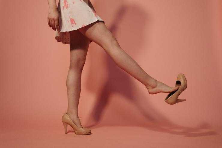 Как носить каблуки и не навредить ногам: советы ортопеда