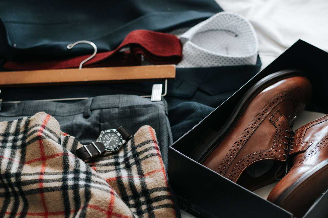 Антитренды мужского гардероба: 6 вещей, от которых нужно избавиться этой осенью
