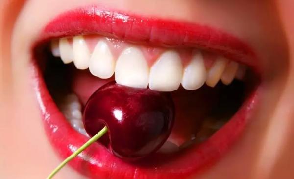 Как сохранить здоровье зубов, если вы на диете